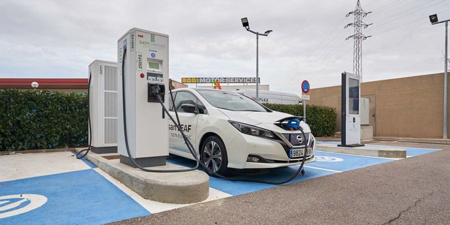 Συνεργασία Nissan και Easycharger για ηλεκτρικά οχήματα μεγάλων αποστάσεων στην Καταλονία